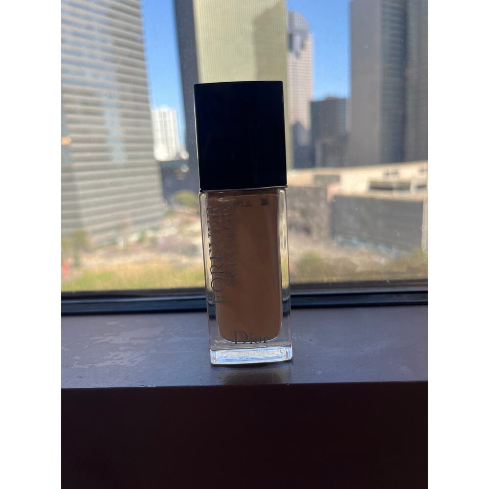 Dior Forever Skin Glow